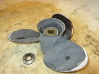 Load image into Gallery viewer, Mariner 40hp magnum 2 stroke outboard aluminum propellor (1311-120-10)
