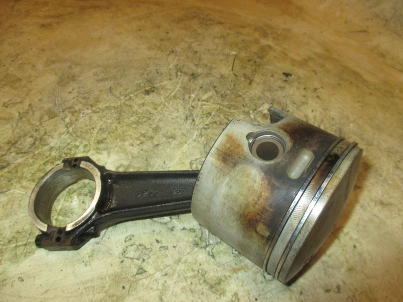 Johnson 90hp 60 degree 2 stroke outboard Port Piston and Rod (436242)