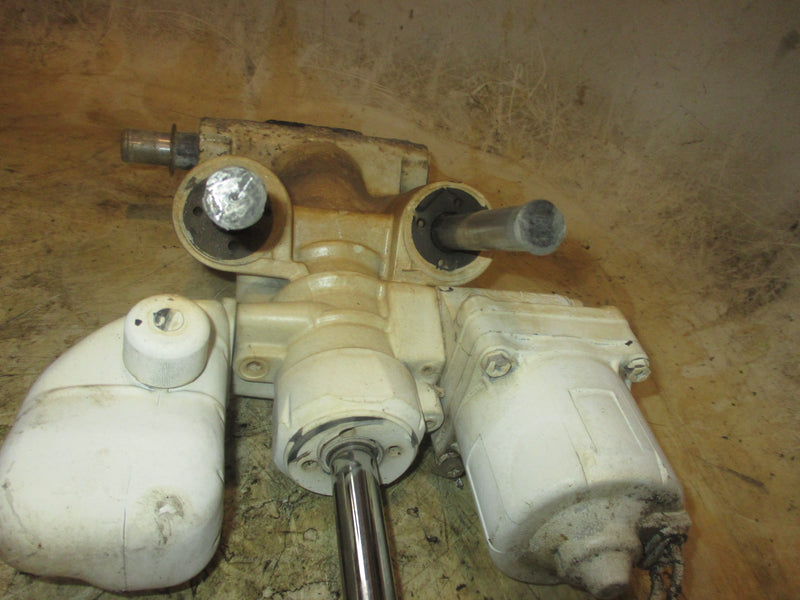 Johnson 90hp 60 degree 2 stroke outboard Tilt Trim Unit