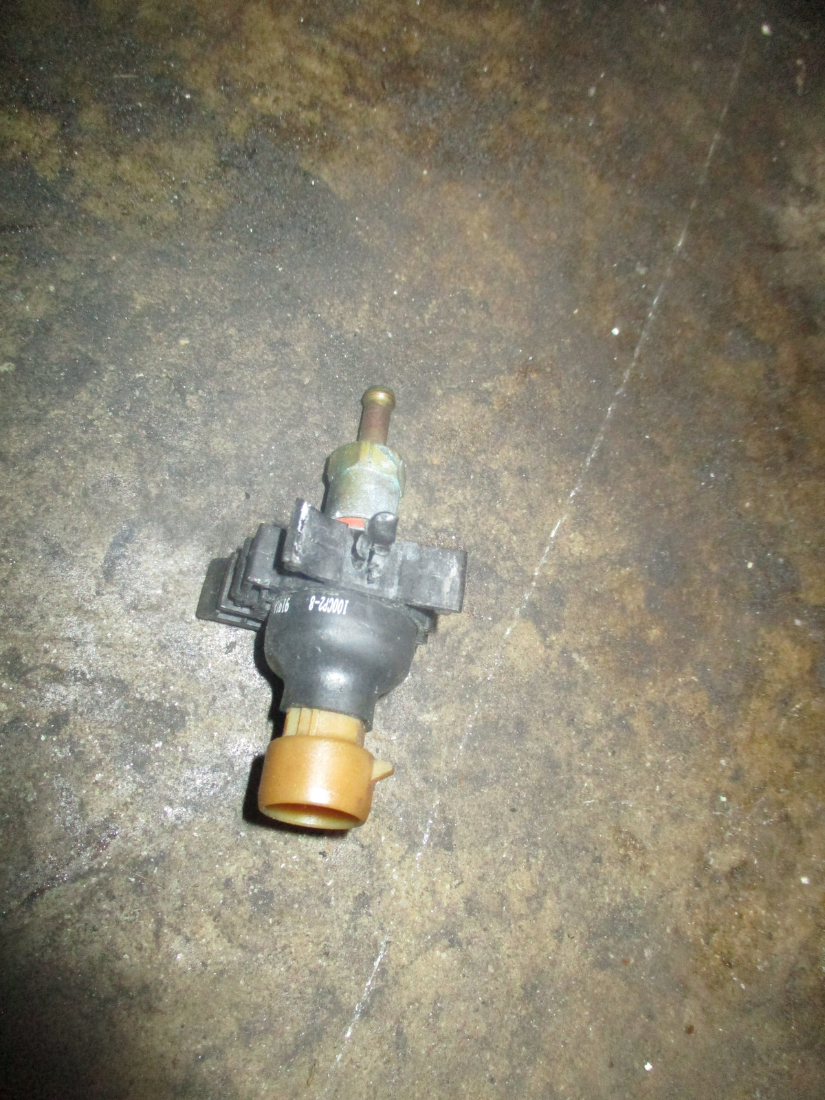 Mercury 200hp Optimax outboard pressure sensor (854445) — Strouds Marine