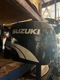 Load image into Gallery viewer, 2001 Suzuki outboard DF115 4 stroke 115hp top cowling
