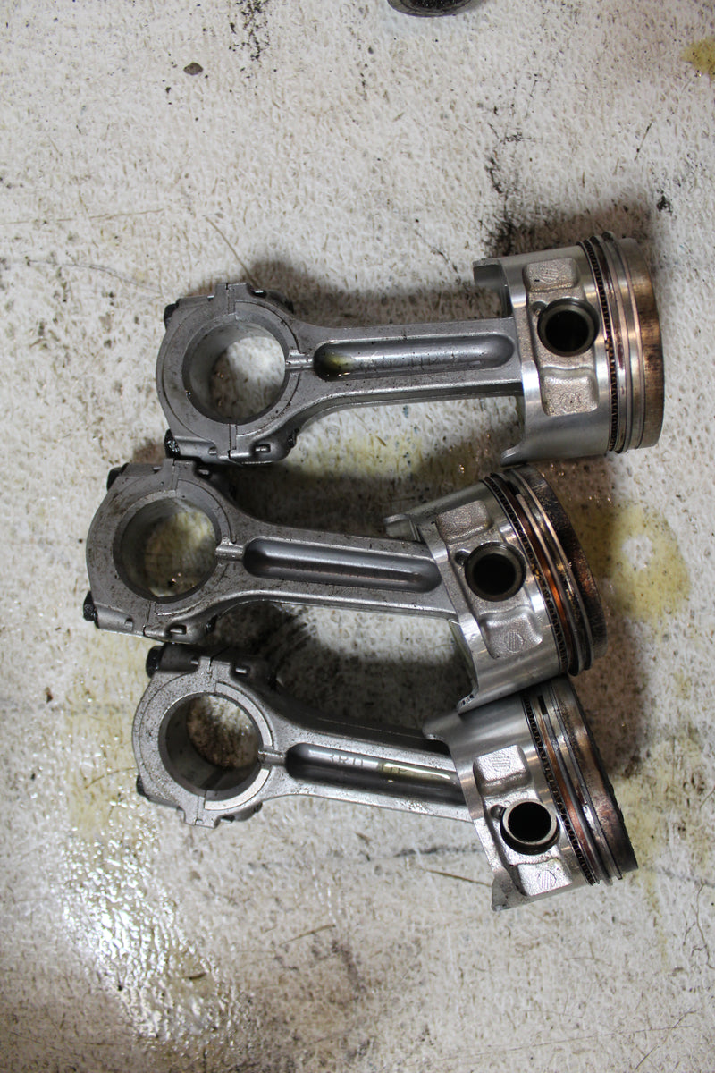 Tohatsu 30hp 4 Stroke Outboard Crankshaft and Piston Set (3R0000-301)