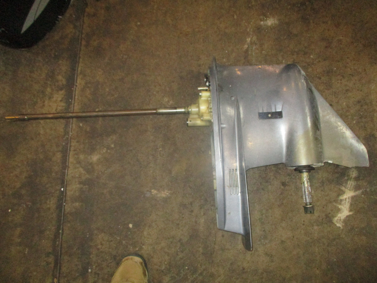 Yamaha 150hp carbureted 2 stroke outboard 25 counter rotation lower unit