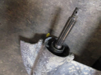 Load image into Gallery viewer, Yamaha 40hp 2 stroke outboard 20" lower unit
