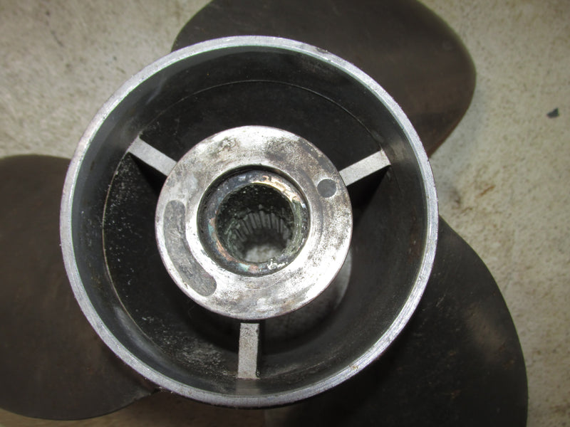Yamaha 200hp 3.3L 4 Stroke Outboard Stainless Steel Propeller (15 1/4 X 17-M)