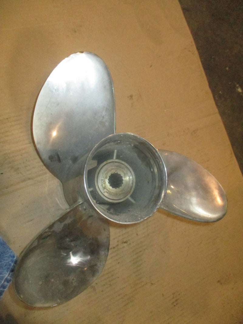 Yamaha 225-250hp outboard counter stainless prop (15 1/4 x 19)