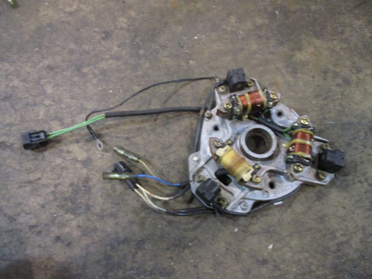 Yamaha 40hp 2 stroke outboard stator/ timer base (6H5-85560-02-00 ...