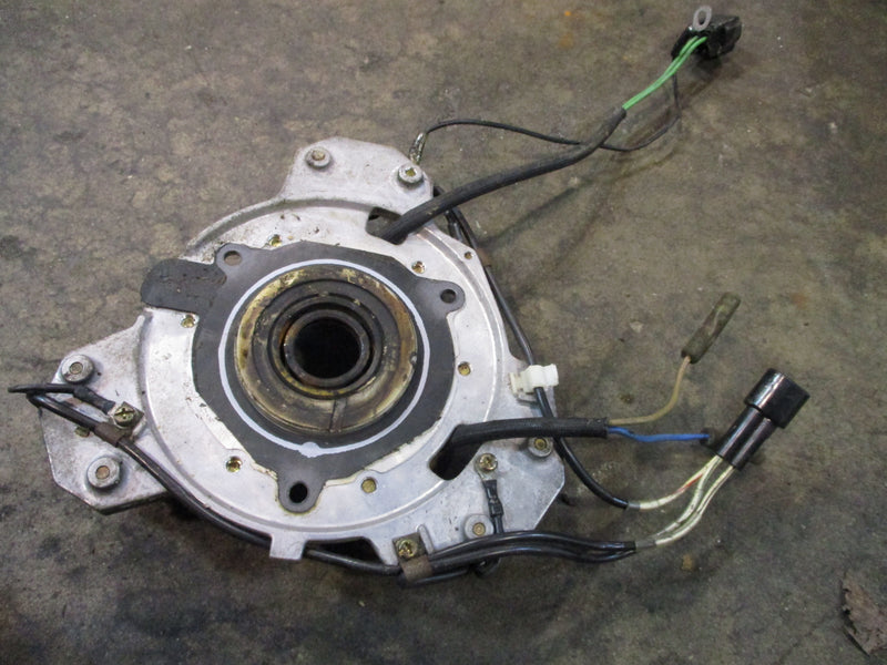 Yamaha 40hp 2 stroke outboard stator/ timer base (6H5-85560-02-00)