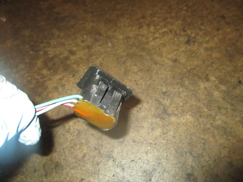 Mercury 90hp 4 stroke outboard tilt trim switch (63D-82563-10-00)
