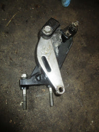 Load image into Gallery viewer, Evinrude 225hp Ficht outboard throttle and shift cable holder
