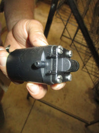 Load image into Gallery viewer, Evinrude 225hp Ficht outboard throttle and shift cable holder
