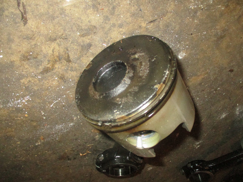 Mercury 200hp Optimax outboard starboard piston and rod