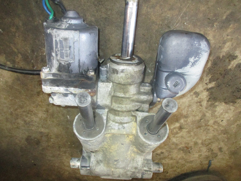 Johnson 115hp outboard tilt trim unit