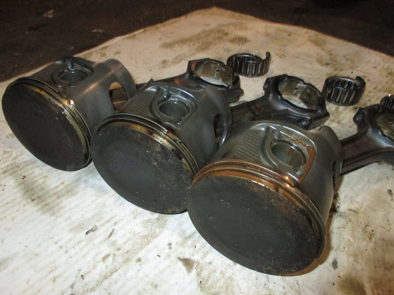 Yamaha 250hp OX66 outboard starboard piston and rod (69L-00)