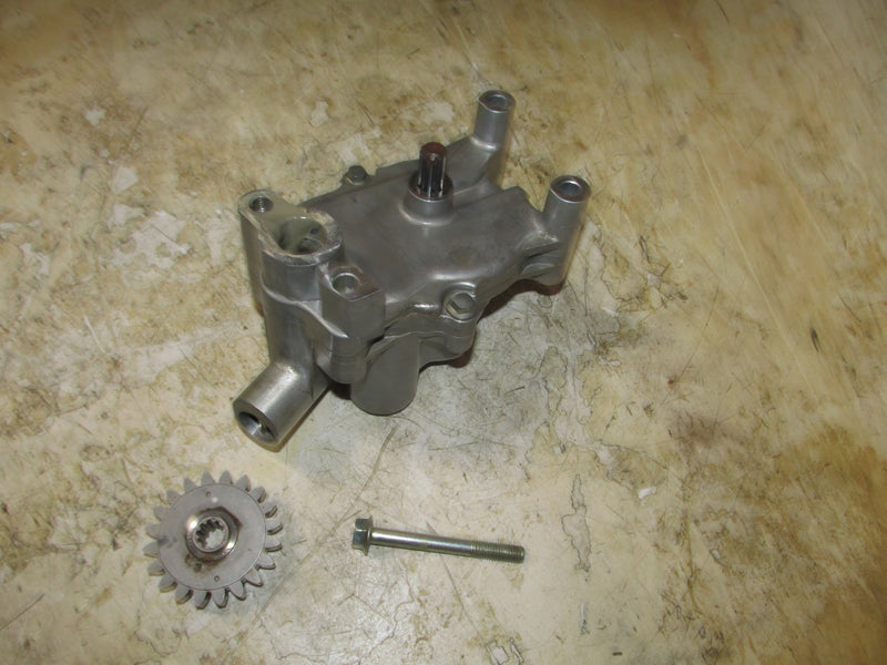 Suzuki DF200A 200HP 4 Stroke Outboard Oil Pump (16400-96J00)
