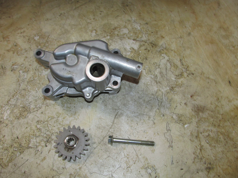 Suzuki DF200A 200HP 4 Stroke Outboard Oil Pump (16400-96J00)
