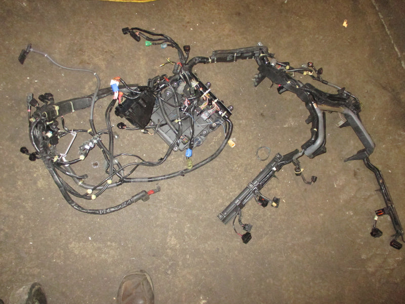 Yamaha 350hp 4 stroke outboard engine wiring harness (6AW-82590-01-00)