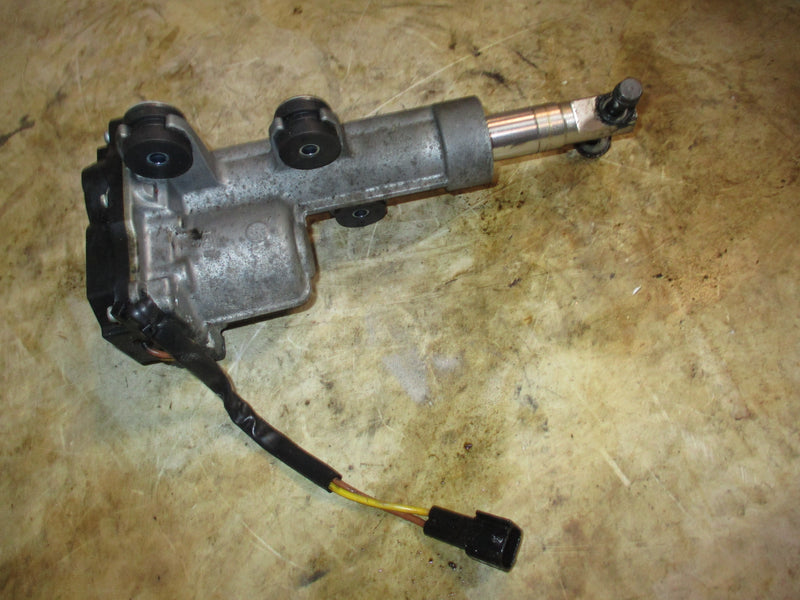 Yamaha 200hp 4 cyl 4 stroke outboard shift actuator (6DV-4820A-00)