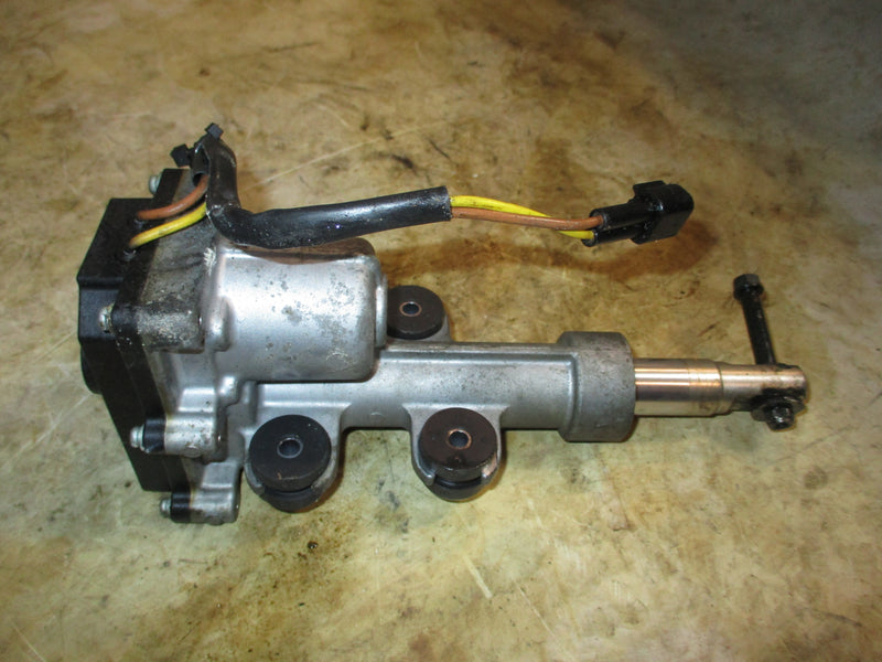 Yamaha 200hp 4 cyl 4 stroke outboard shift actuator (6DV-4820A-00)