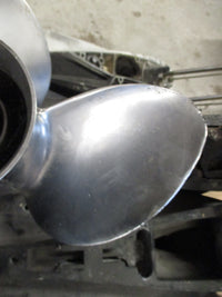 Load image into Gallery viewer, Johnson/Suzuki DF 140hp 4 stroke outboard stainless propeller (14x20)
