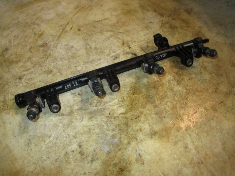 Yamaha 200hp 4 cyl 4 stroke outboard fuel rail and injector set (6DA-13761-00)