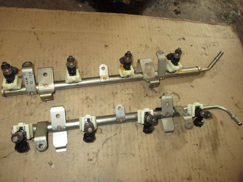 Yamaha 350hp 4 stroke outboard fuel rail and injector set (6AW-1310-00-00)