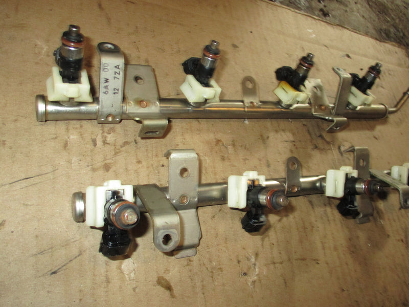 Yamaha 350hp 4 stroke outboard fuel rail and injector set (6AW-1310-00-00)