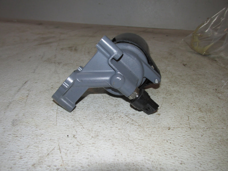 Yamaha 200hp 3.3L 4 Stroke Outboard Oil Filter Connector & Sensor