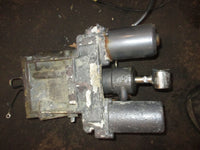 Load image into Gallery viewer, Yamaha 225hp 4 stroke outboard tilt trim unit
