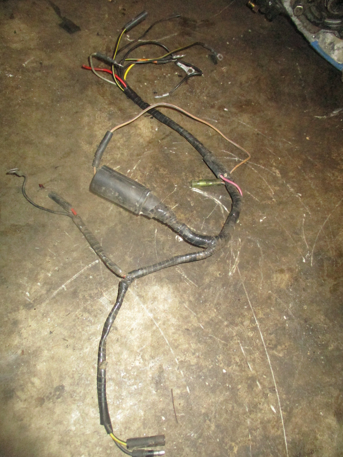 Mariner 40hp outboard engine wiring harness (18672)