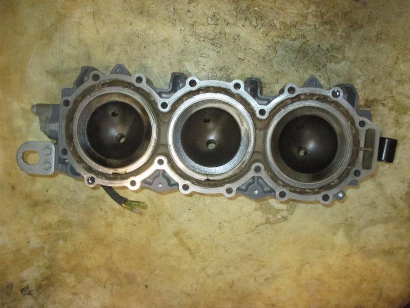 Yamaha 200hp 3.3L VMAX HPDI 2 Stroke Outboard Starboard cylinder head (60V-00)