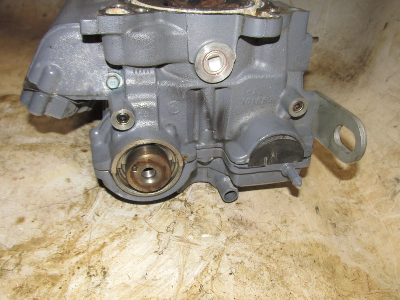 Yamaha 225hp 4 Stroke Outboard Starboard side Cylinder head (69J-01-PARTS)