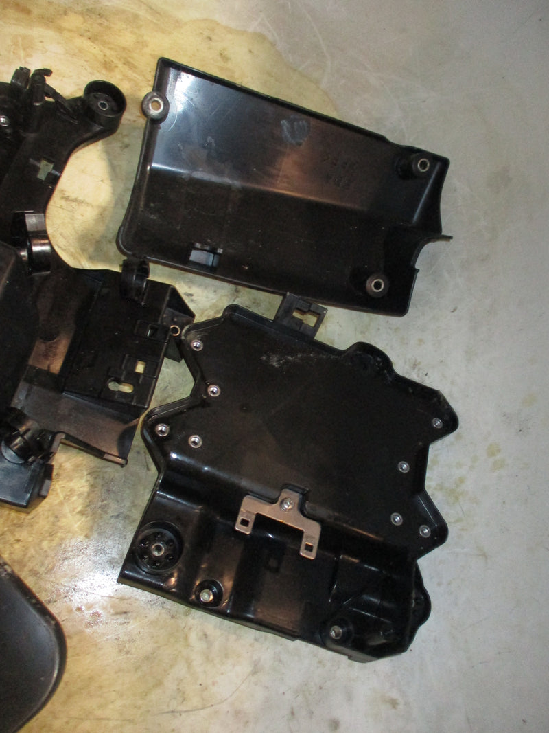 Yamaha 200hp 4 cyl 4 stroke outboard electronics bracket (6DA-81952-00)