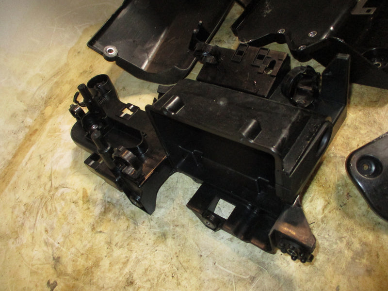 Yamaha 200hp 4 cyl 4 stroke outboard electronics bracket (6DA-81952-00)