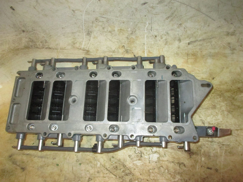 Yamaha 200hp 3.3L VMAX HPDI Outboard Intake manifold and reeds (60V-13624-0-1S)