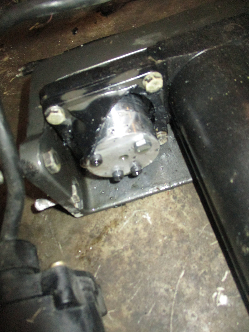 Mariner 40hp outboard tilt trim unit PARTS ONLY