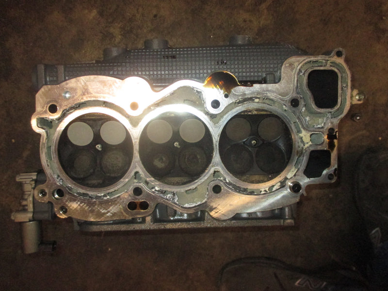 Yamaha 300hp 4 stroke outboard Starboard Cylinder Head (6CE-00)