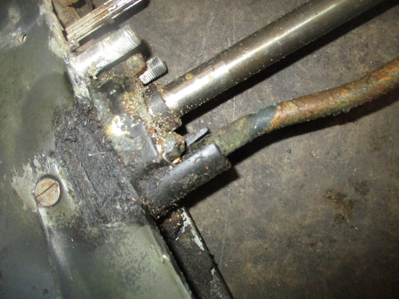 Mariner 40hp outboard 20" lower unit PARTS ONLY