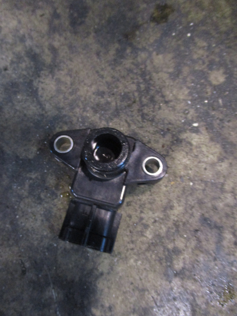 Suzuki DF175 outboard map sensor (18590-68H00)