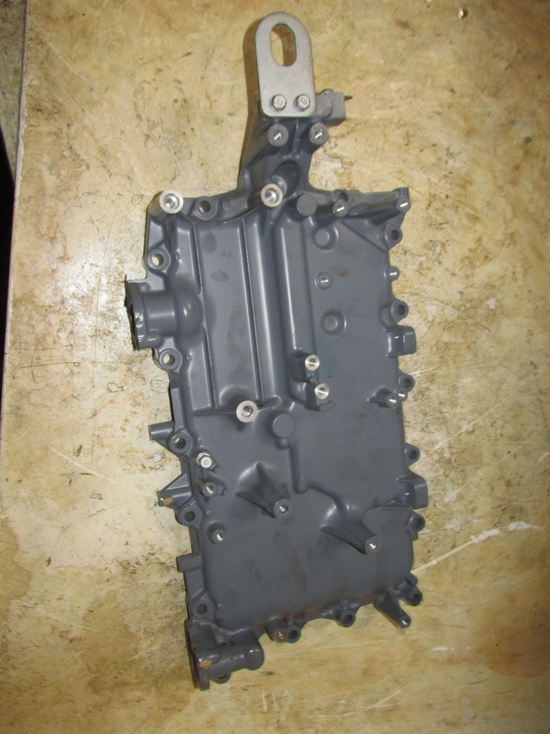 Yamaha 225hp 4 Stroke Outboard Crankcase cover