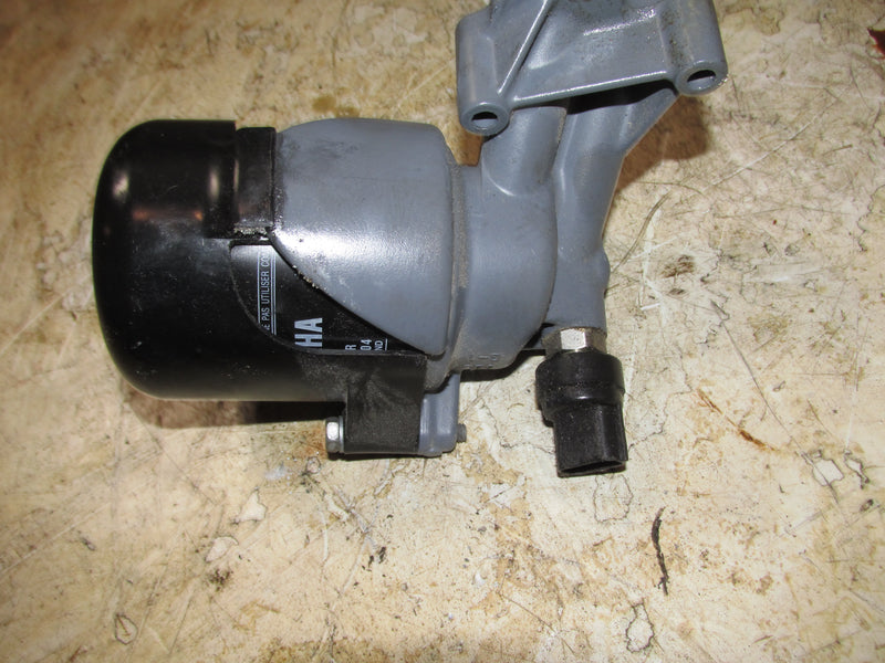 Yamaha 225hp 4 Stroke Outboard Oil connector/pressure sensor (69J-13446-00-94)
