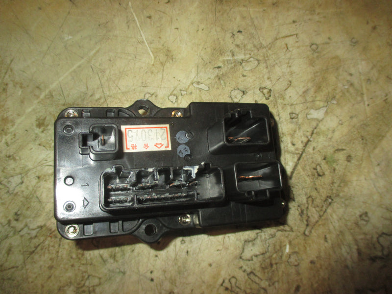 Yamaha 200hp 3.3L VMAX HPDI Outboard Fuse box (60V-82170-01-00)