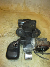 Load image into Gallery viewer, Evinrude 225hp Ocean Pro 2 Stroke outboard Tilt Trim Unit (Parts)
