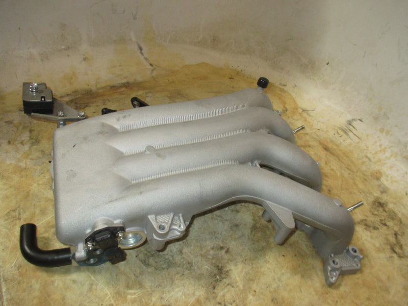 Suzuki DF115A 115hp 4 stroke outboard intake manifold (13110-90J11)