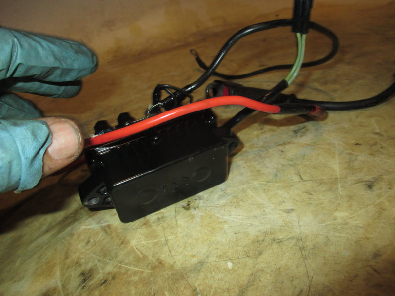 Yamaha 225hp 4 stroke outboard tilt trim relay (69J-81950-11)