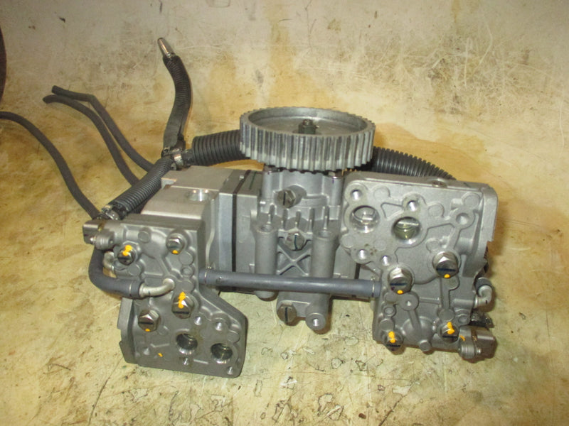 Yamaha 200hp 3.3L VMAX HPDI Outboard Fuel injection pump (60V-13910-00-00)