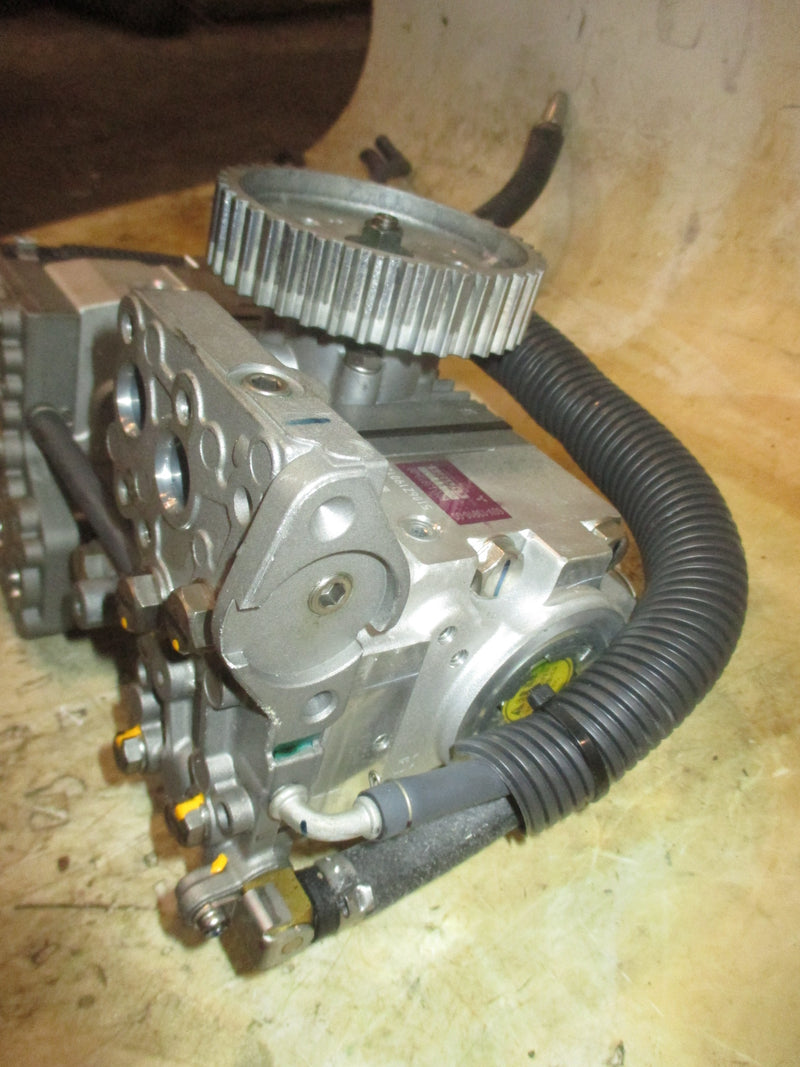 Yamaha 200hp 3.3L VMAX HPDI Outboard Fuel injection pump (60V-13910-00-00)