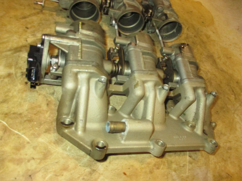 Yamaha 225hp 4 stroke outboard intake manifold set (69J-13446-00-94)