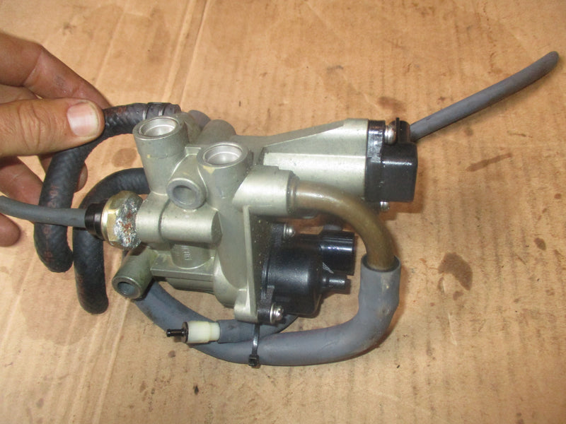 Yamaha 115hp 4 stroke outboard control unit iac valve  (68V-13105-00)