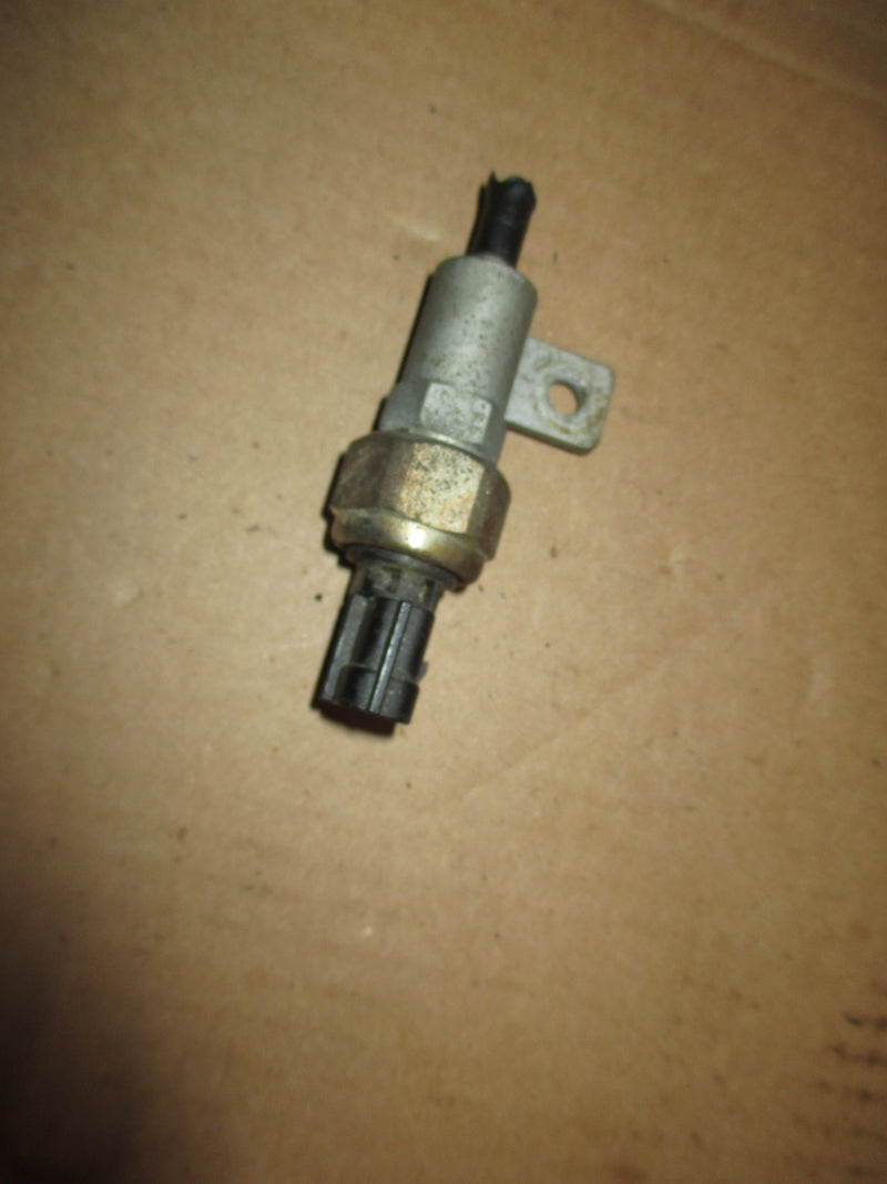 Yamaha 4.2L 250hp 4 stroke outboard water pressure/speed sensor (6AW-8366B-01)